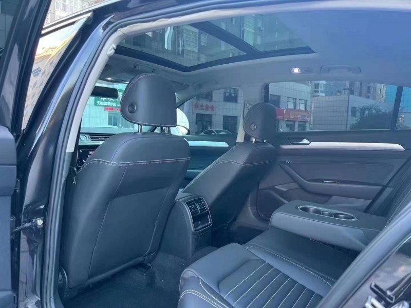 济宁21年大众迈腾8