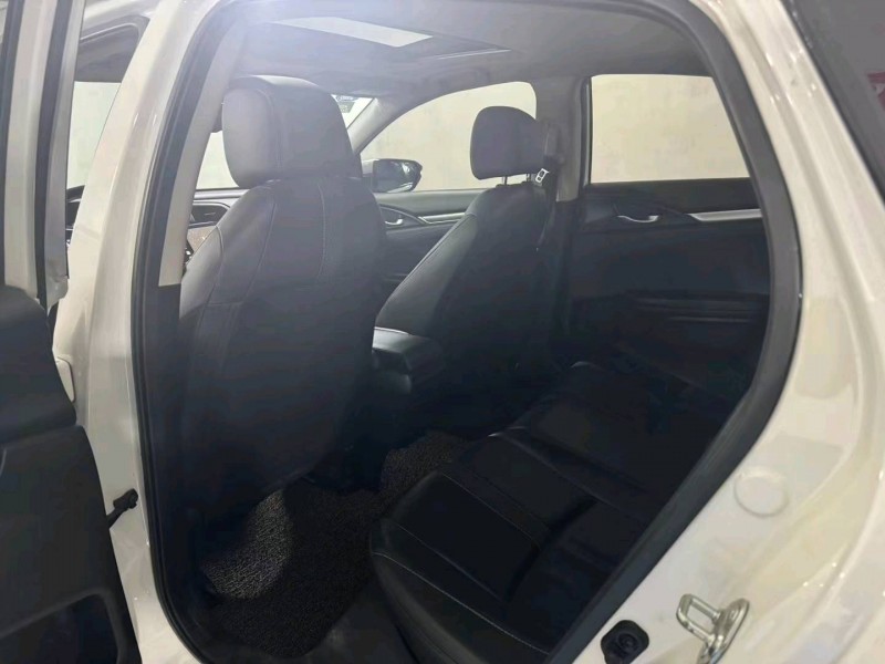 邵阳19年本田思域4