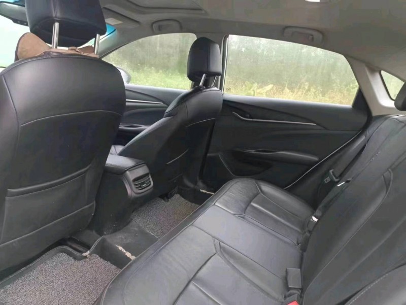 珠海19年别克英朗8