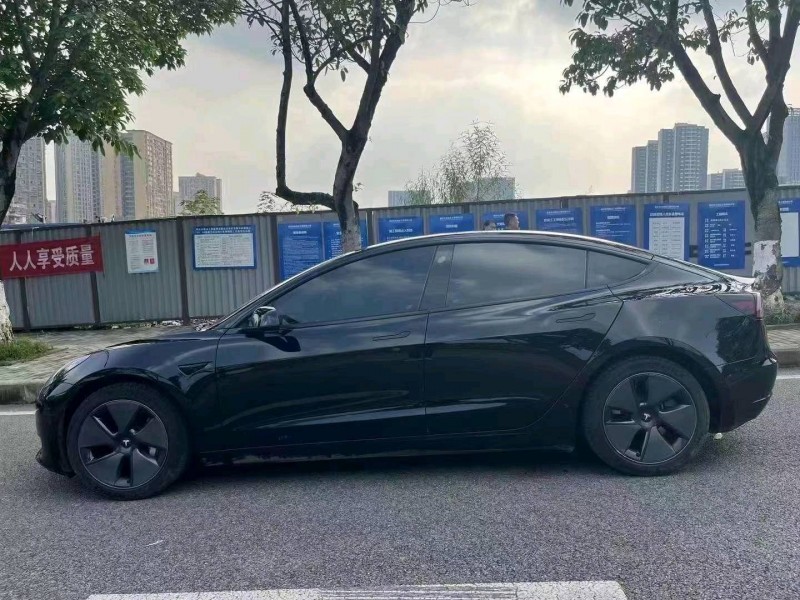 重慶21年特斯拉MODEL 37