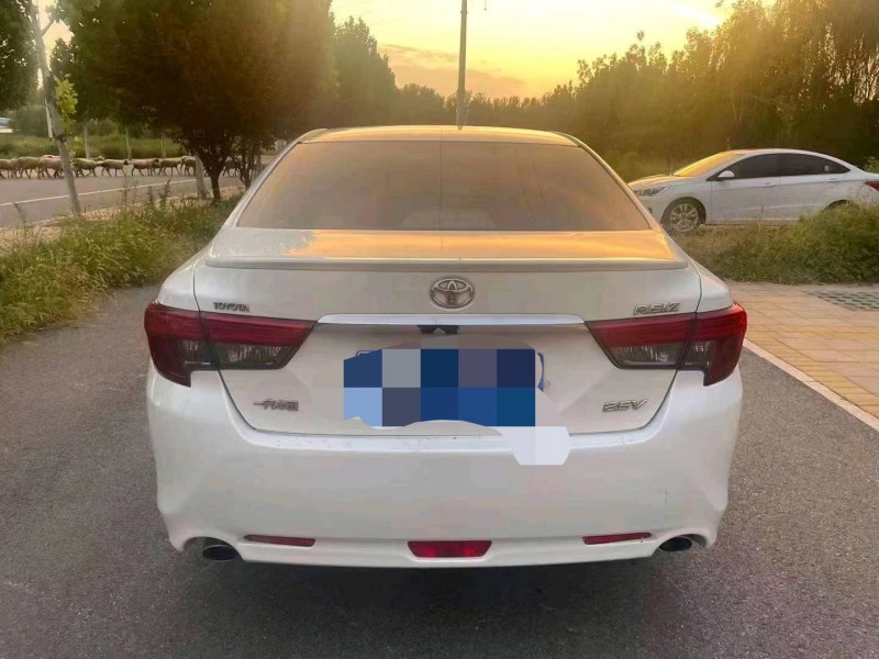 邯郸15年丰田锐志3