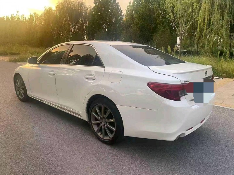 邯郸15年丰田锐志4