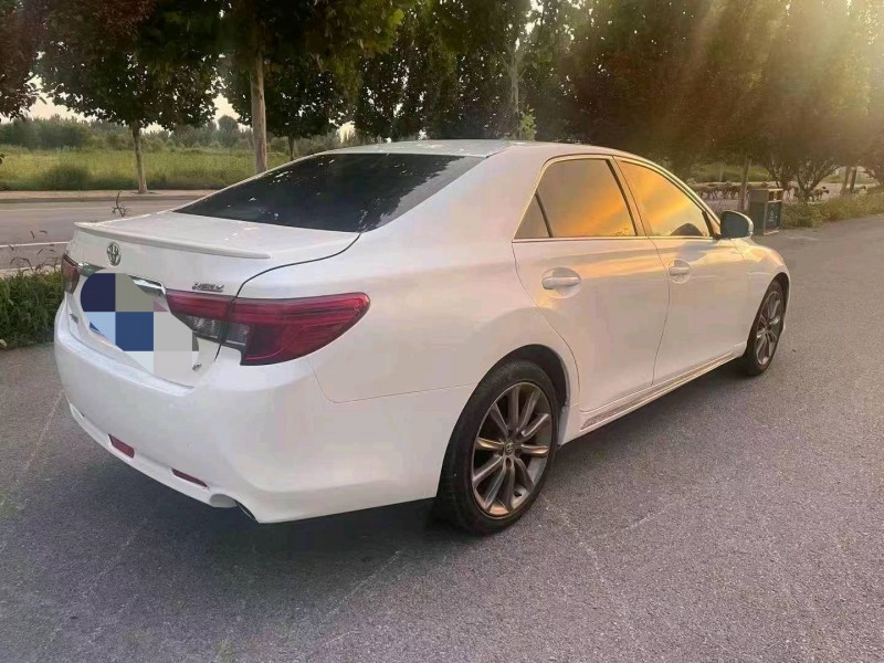 邯郸15年丰田锐志5