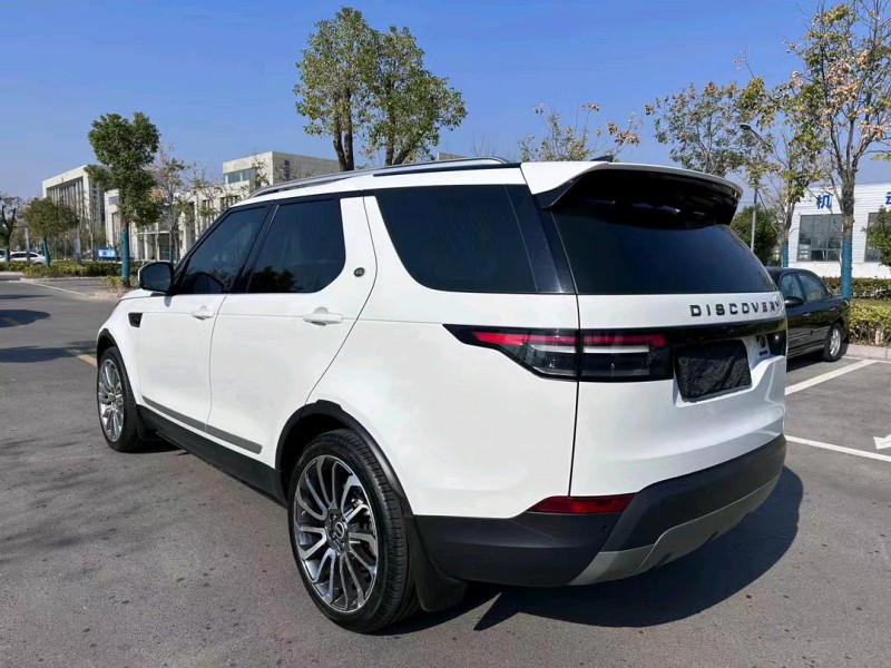 盐城18年路虎发现8