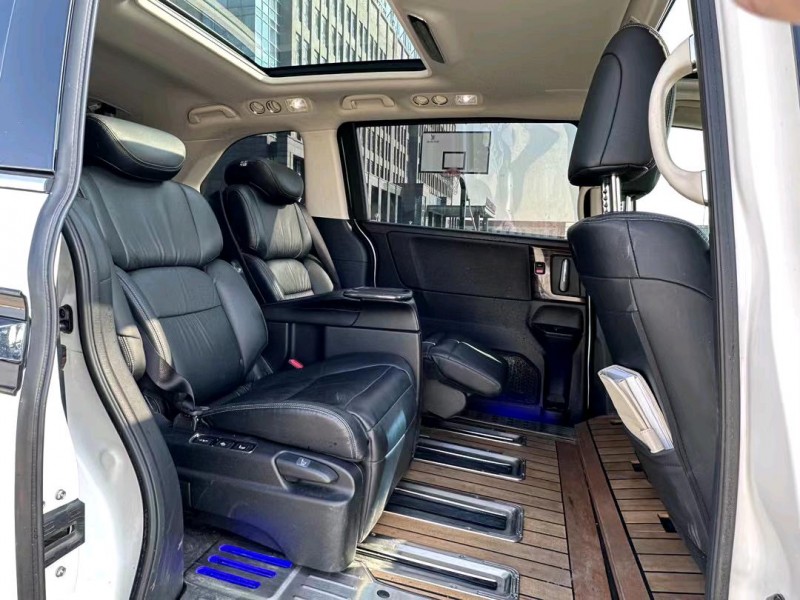 盐城19年本田艾力绅4