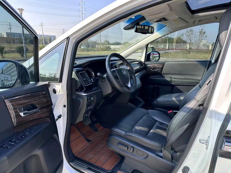 盐城19年本田艾力绅7