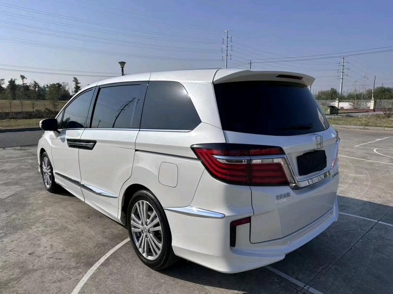 盐城19年本田艾力绅8