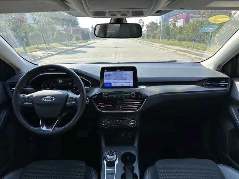 盐城20年福特福克斯6