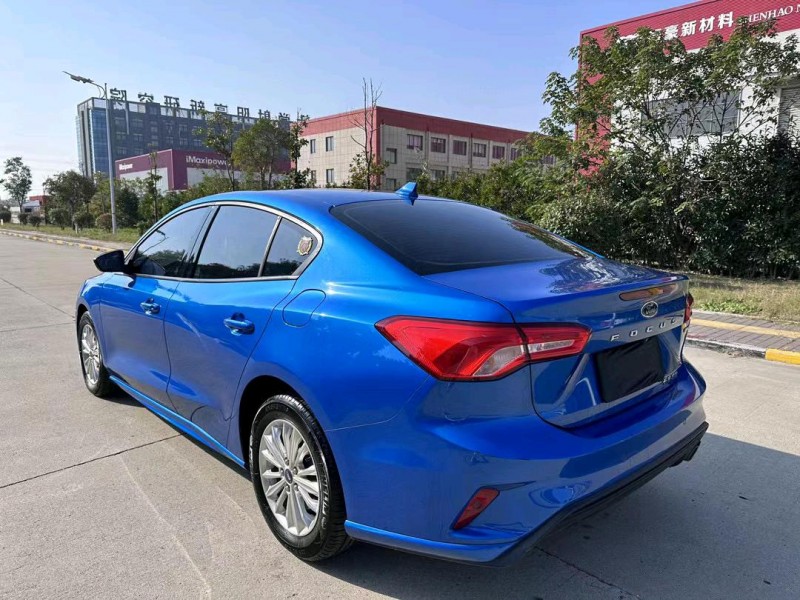 盐城20年福特福克斯8