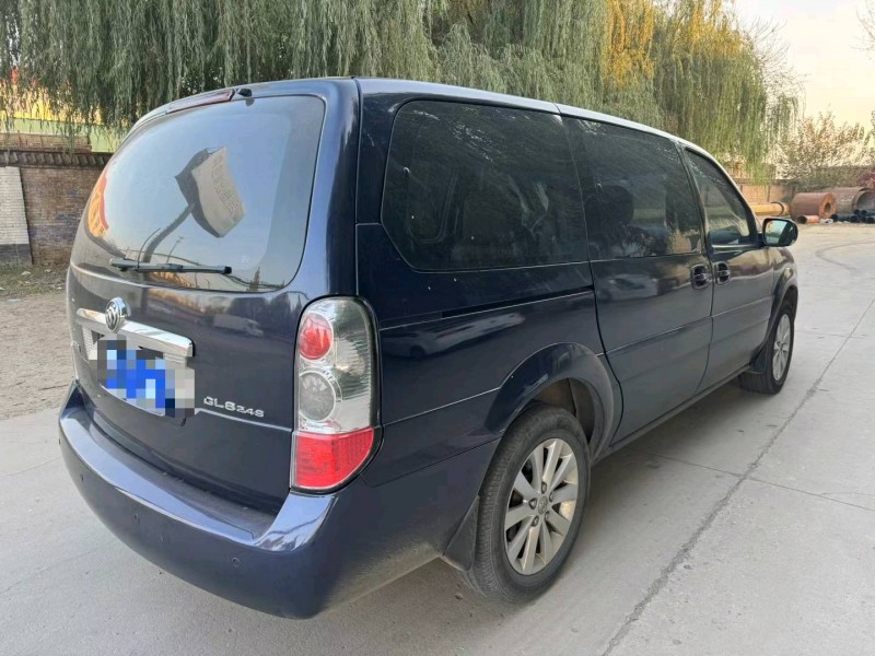 保定15年别克GL88