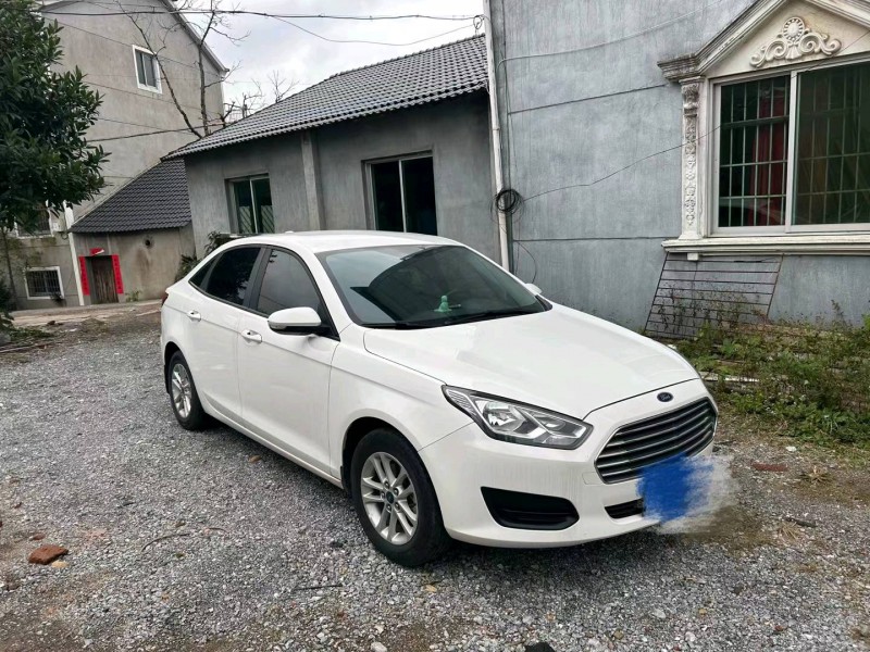 嘉兴20年福特福睿斯2