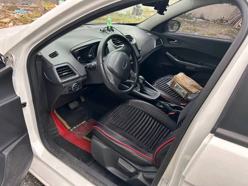 嘉兴20年福特福睿斯6