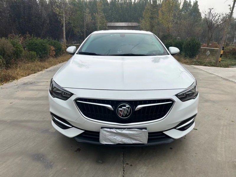 济宁20年别克君威1