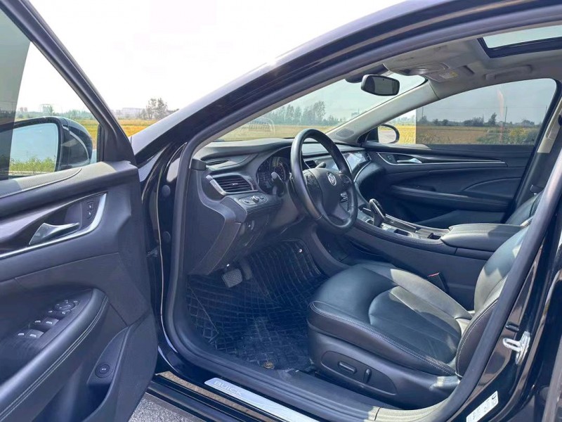 盐城21年别克君越7