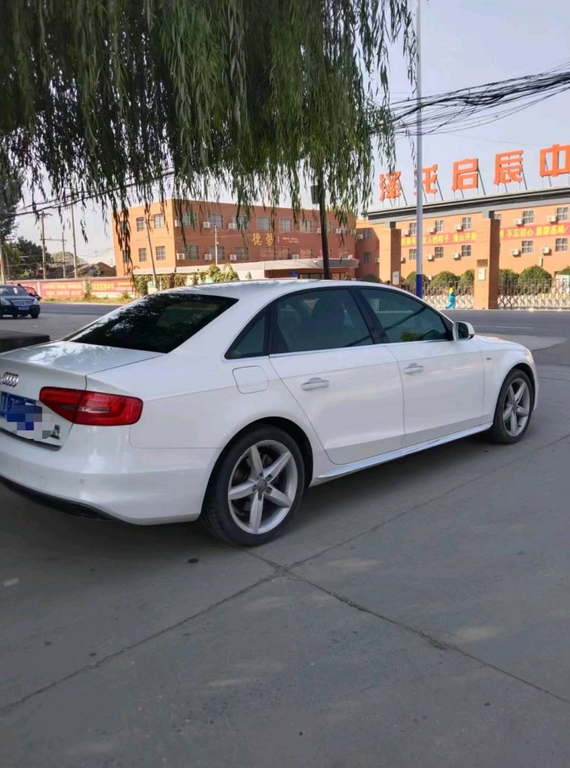 保定16年奥迪A4L3