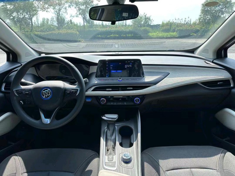 盐城23年别克微蓝5