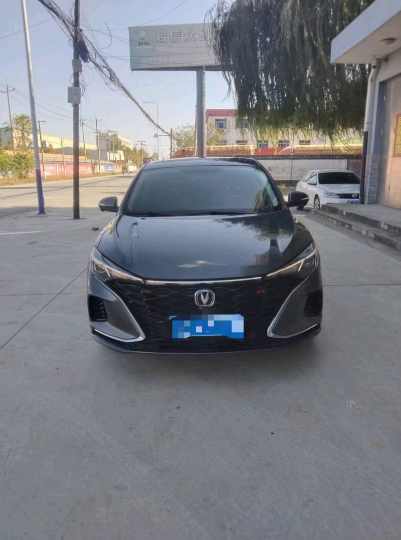 保定21年长安汽车逸动1