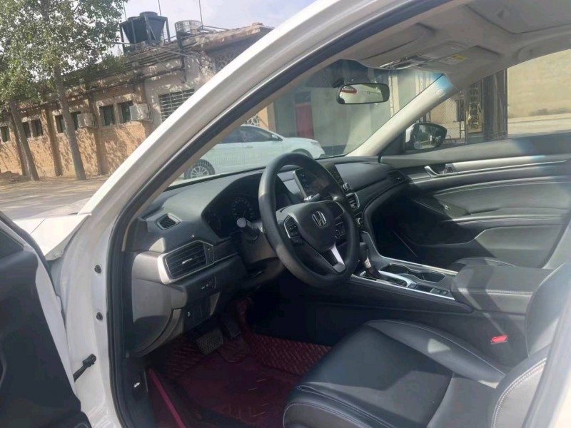 保定19年本田雅阁4