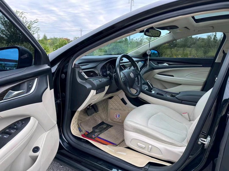 盐城20年别克君越7