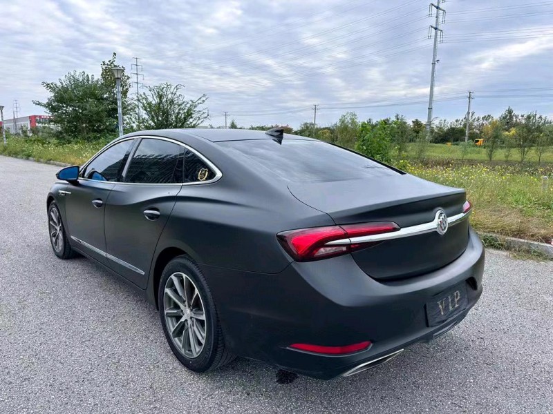 盐城20年别克君越8