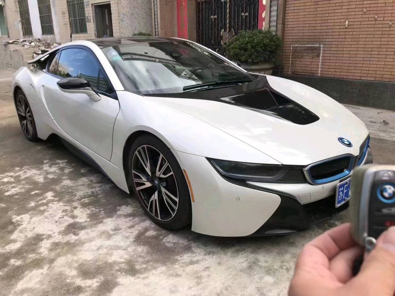 广州17年宝马i82