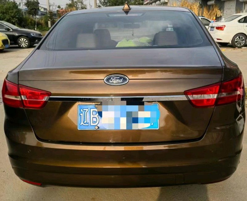 枣庄16年福特福睿斯3