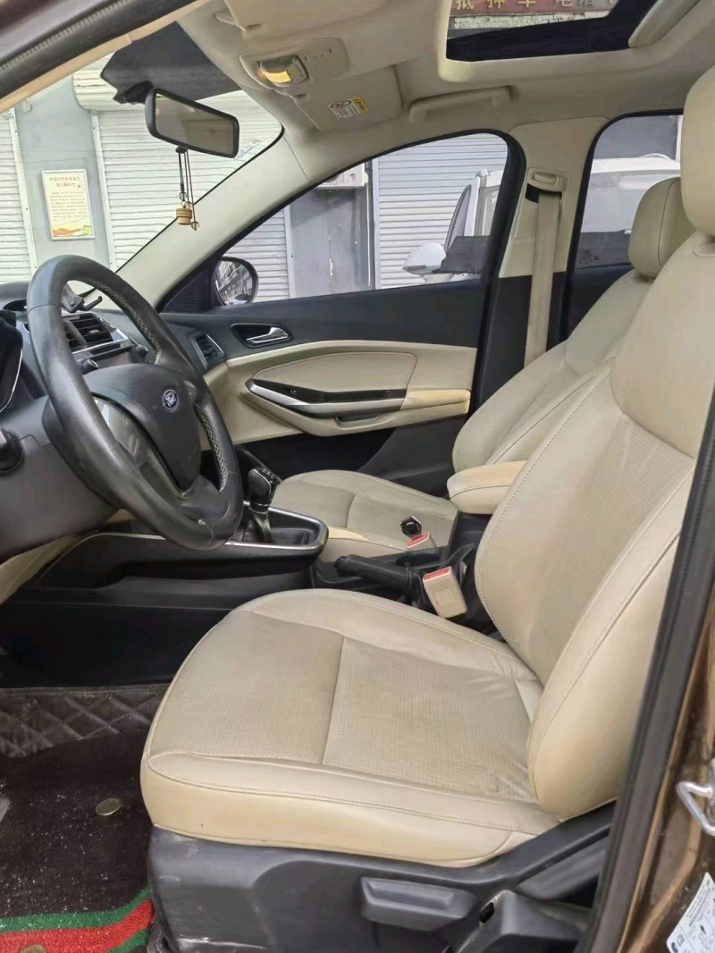 枣庄16年福特福睿斯4