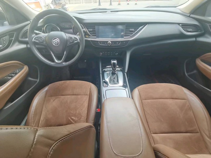 保定19年别克君威5