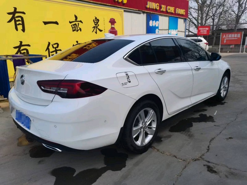 保定19年别克君威8