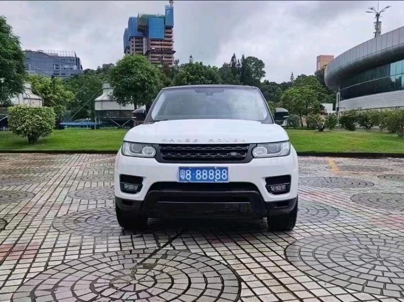 广州13年路虎揽胜运动1