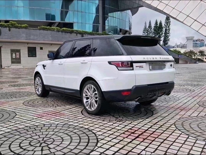 广州13年路虎揽胜运动8