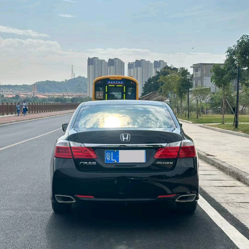 广州16年本田雅阁9