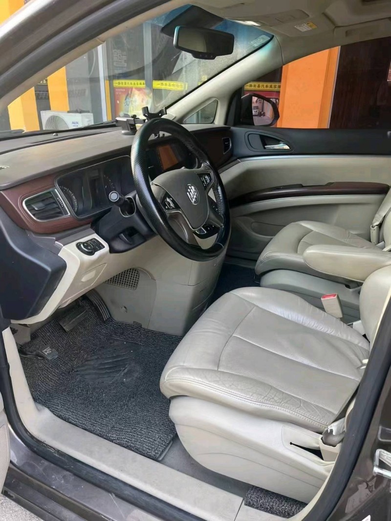 枣庄15年别克GL82