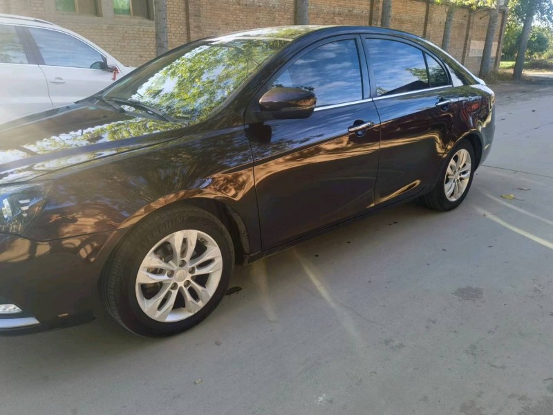 保定15年吉利帝豪2