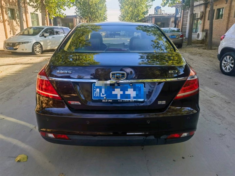 保定15年吉利帝豪9