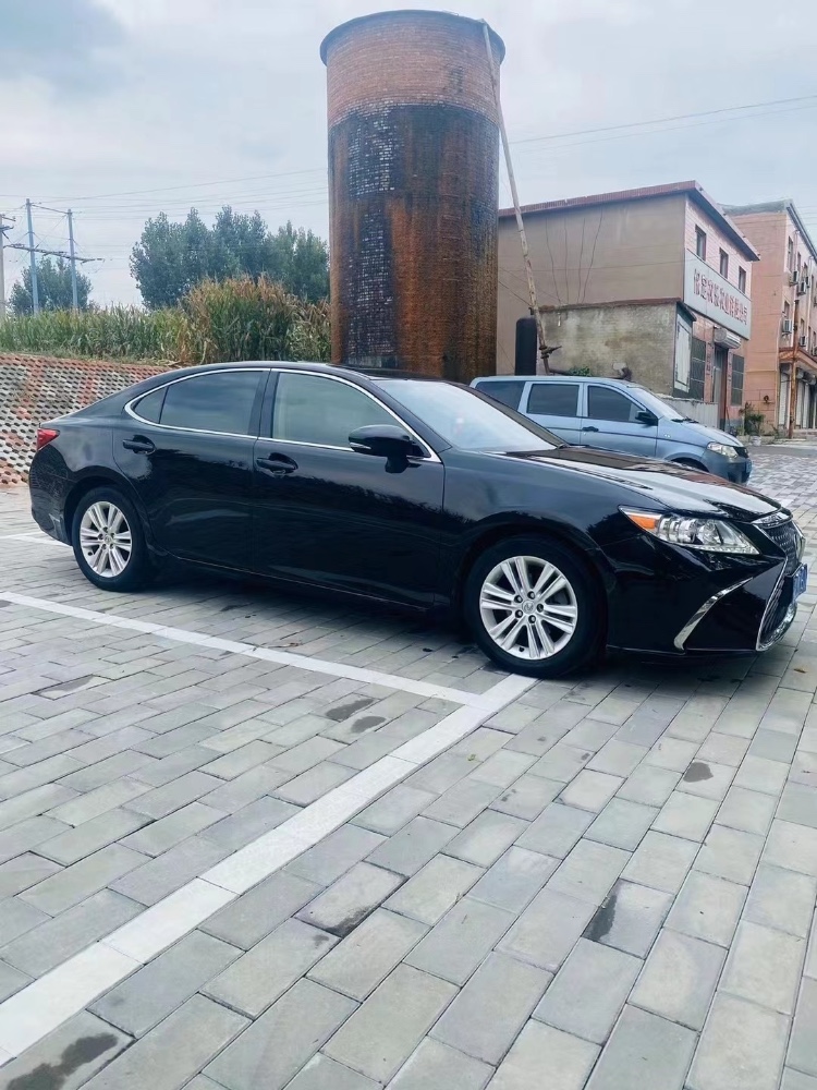 保定14年雷克萨斯ES5