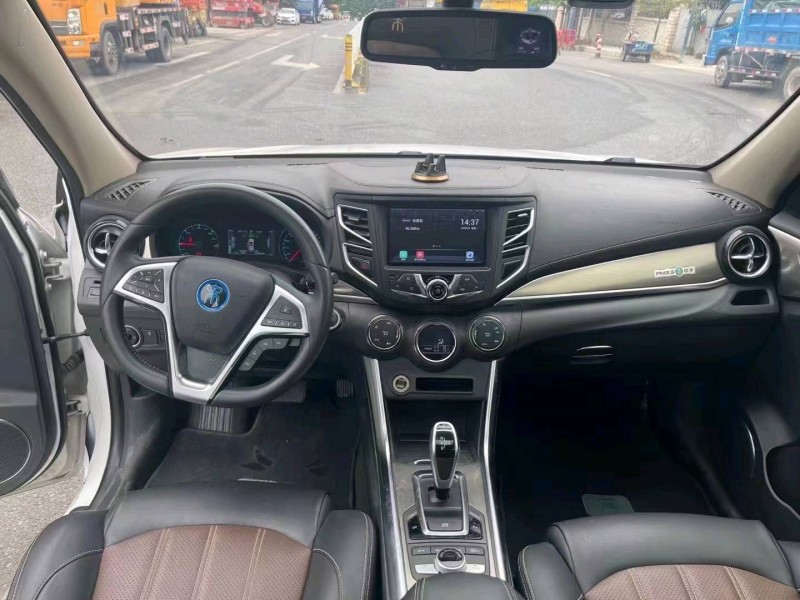 深圳18年比亚迪宋5