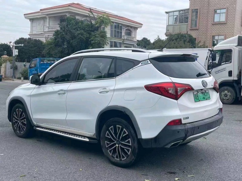 深圳18年比亚迪宋7