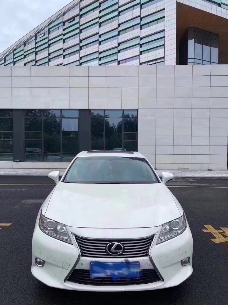 青岛14年雷克萨斯ES1