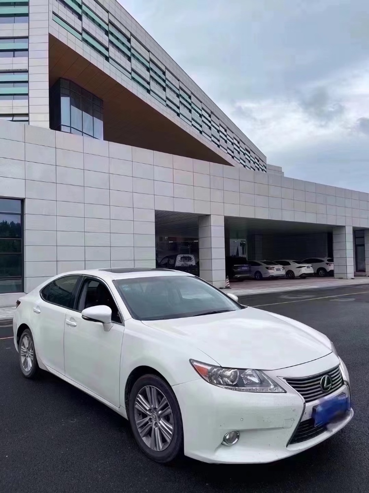 青岛14年雷克萨斯ES4