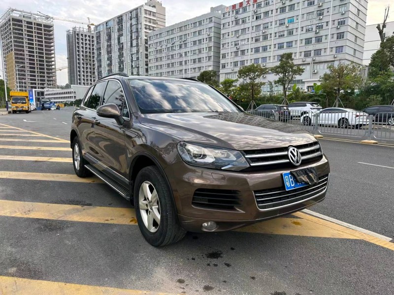 广州12年大众途锐2