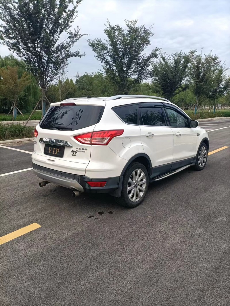 徐州15年福特翼虎5