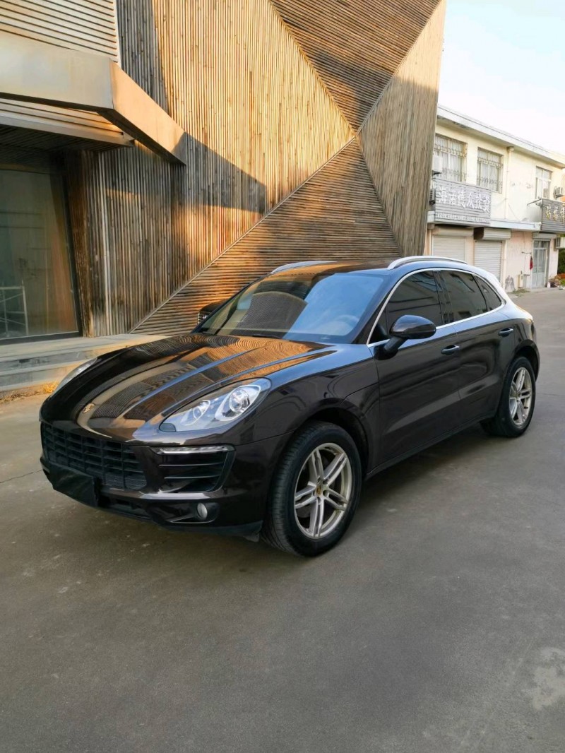 青岛14年保时捷Macan3