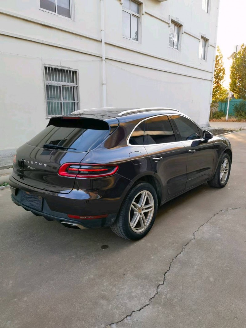 青岛14年保时捷Macan7