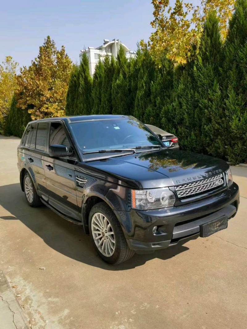 东营13年路虎揽胜运动2