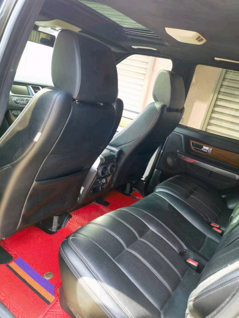 东营13年路虎揽胜运动7