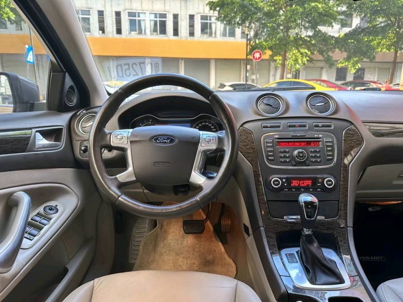 东莞13年福特蒙迪欧-致胜6