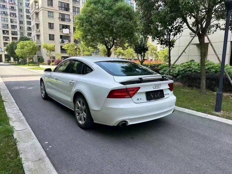 嘉兴14年奥迪A7L4