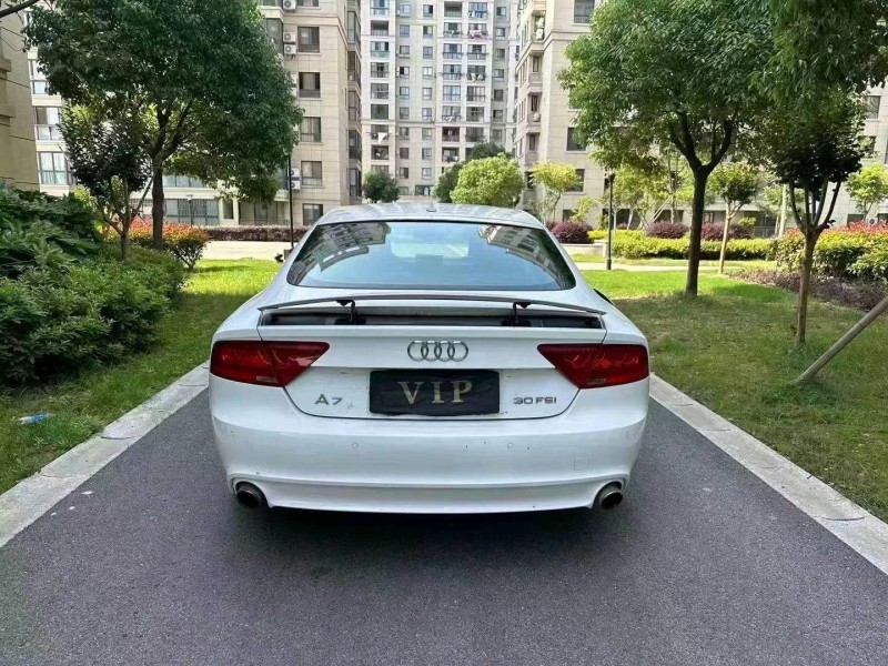 嘉兴14年奥迪A7L9