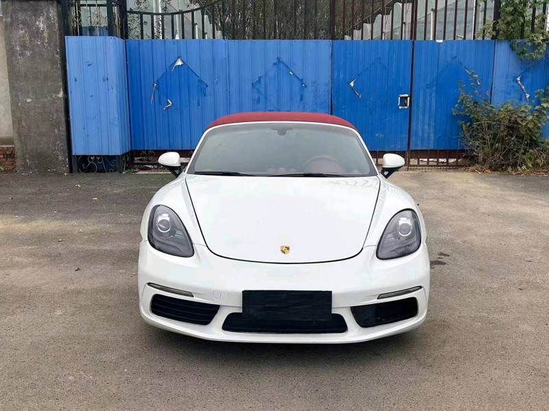 枣庄19年保时捷Boxster1